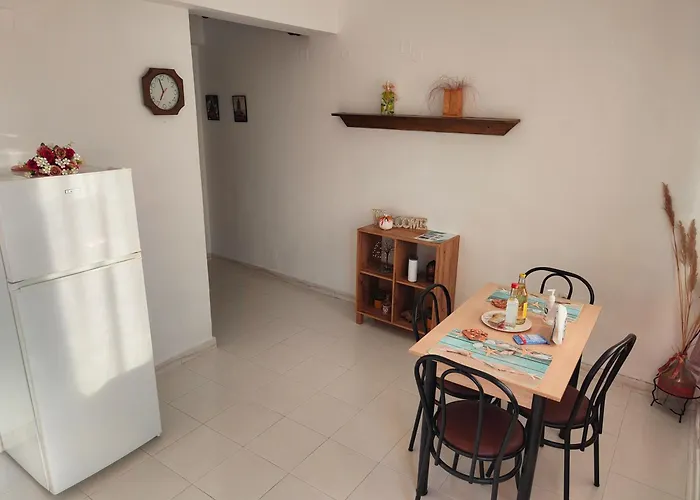 Hibiscus Apartamento Afantou